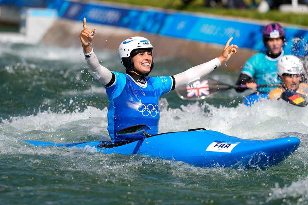 Angèle Hug (canoë-kayak), médaille d’argent en kayak cross 