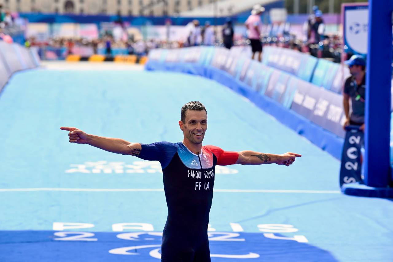 Alexis Hanquinquant, médaille d'or en para triathlon hommes PTS4