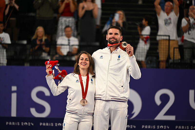  Lucas Mazur et Faustine Noël (para badminton), médaille de bronze en double mixte SL3/SU5