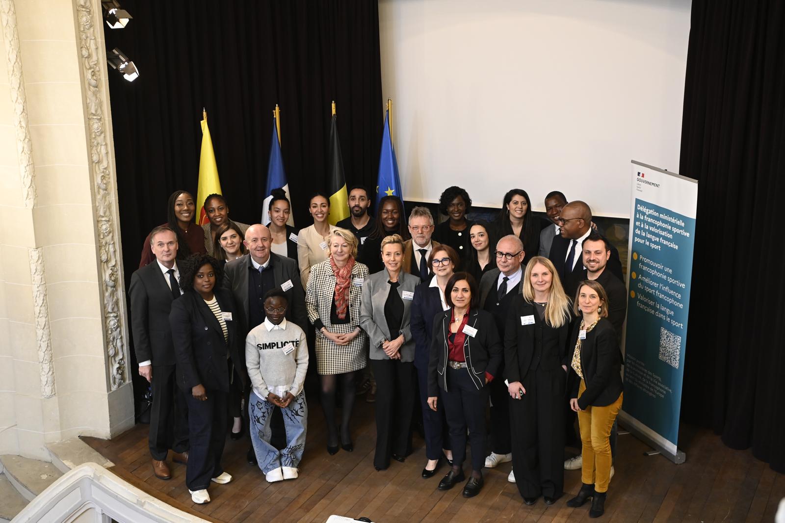 Photo des participants à la conférence Francophonie sportive 2025